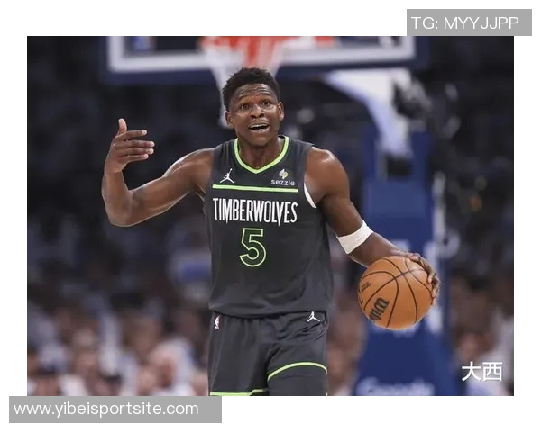 爱德华兹首战狂砍41分打破队史纪录超越唐斯36分的辉煌表现