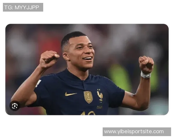 姆巴佩场边怒斥裁判四官要求专注比赛不应分心他人